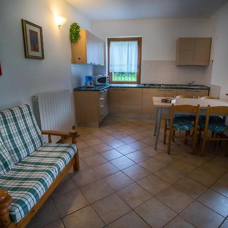 Casa Al Portico Leilighet Pieve Di Ledro Eksteriør bilde