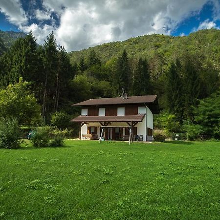Casa Al Portico Leilighet Pieve Di Ledro Eksteriør bilde