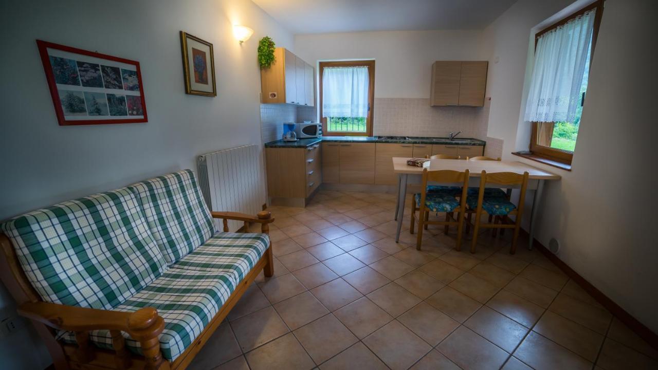 Casa Al Portico Leilighet Pieve Di Ledro Eksteriør bilde